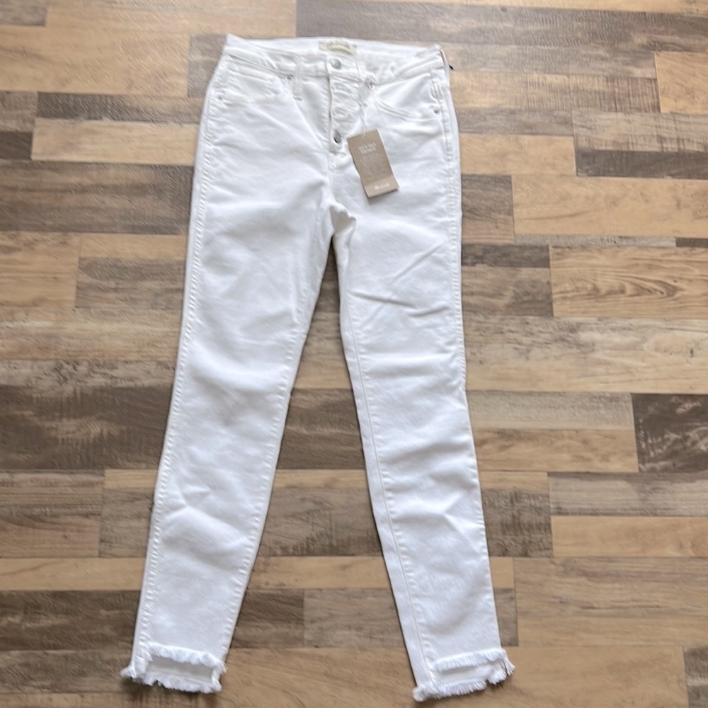 Madewell 10" High-Rise Skinny Jeans in Pure White Step- Hem Edition 26